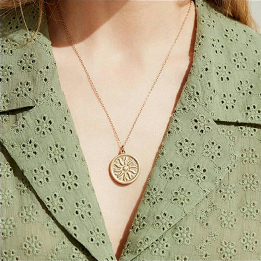 18K artisan made sun medallion festival necklace - Picture 5 of 6